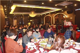 意昂4电动扫地机厂家年会
