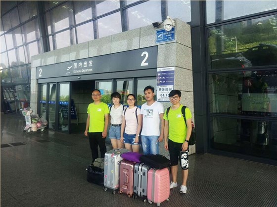 扫地机厂家意昂4参加单仁商学院学习