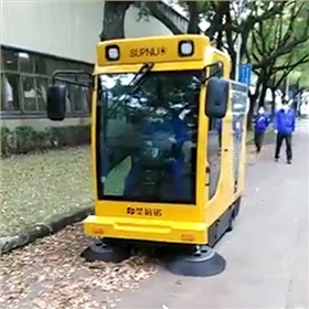 电动扫地车与人工相比有什么优势