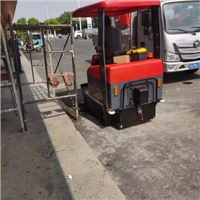 道路清扫车：高效清扫，畅享洁净
